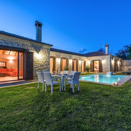 Astarte Villas - Kyveli Luxurious Private Villa Gaitani 객실 사진