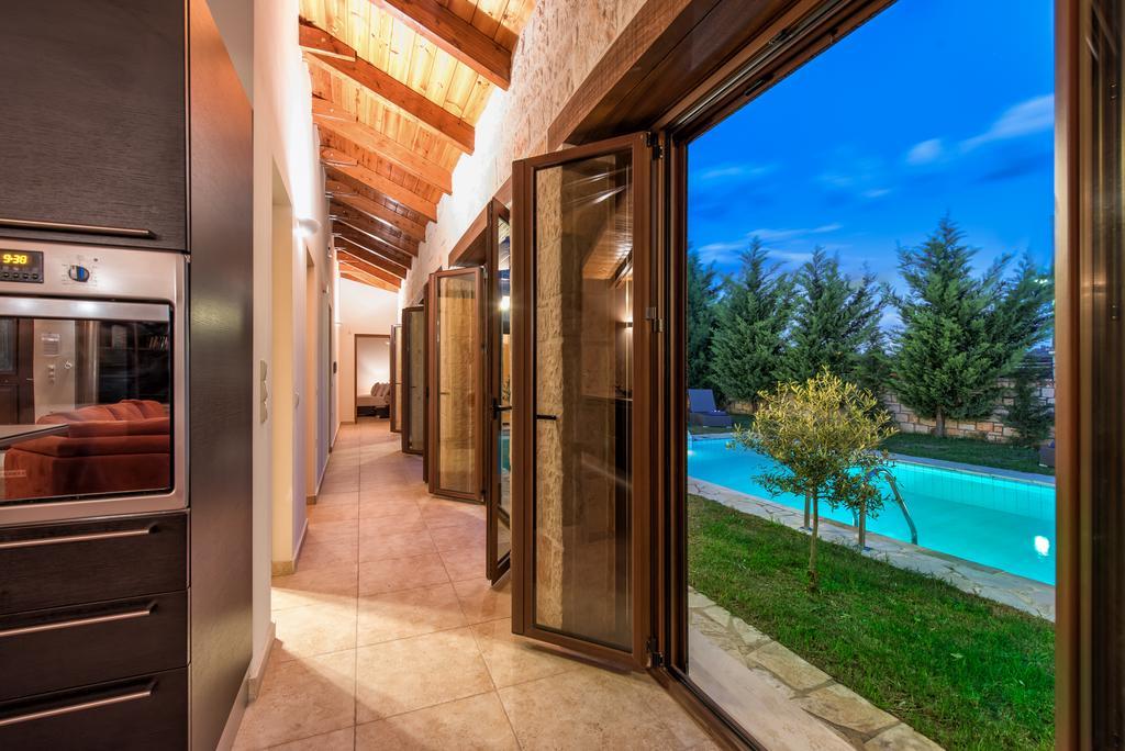 Astarte Villas - Kyveli Luxurious Private Villa Gaitani 객실 사진